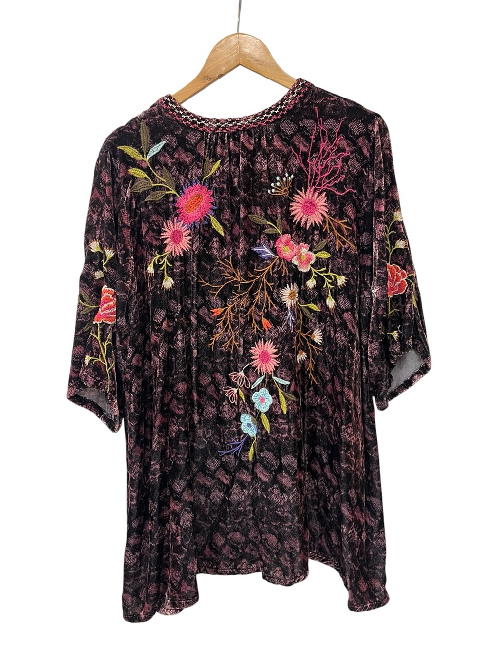 JOHNNY WAS Ulla Velvet Silk Floral Embroidered V-Neck Top Blouse XL - Picture 3 of 5